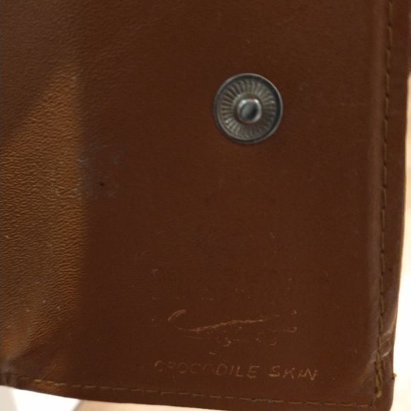 Crocodile Skin Wallet-Unusual Gift for Hard to Buy for Person - Picture 5 of 7